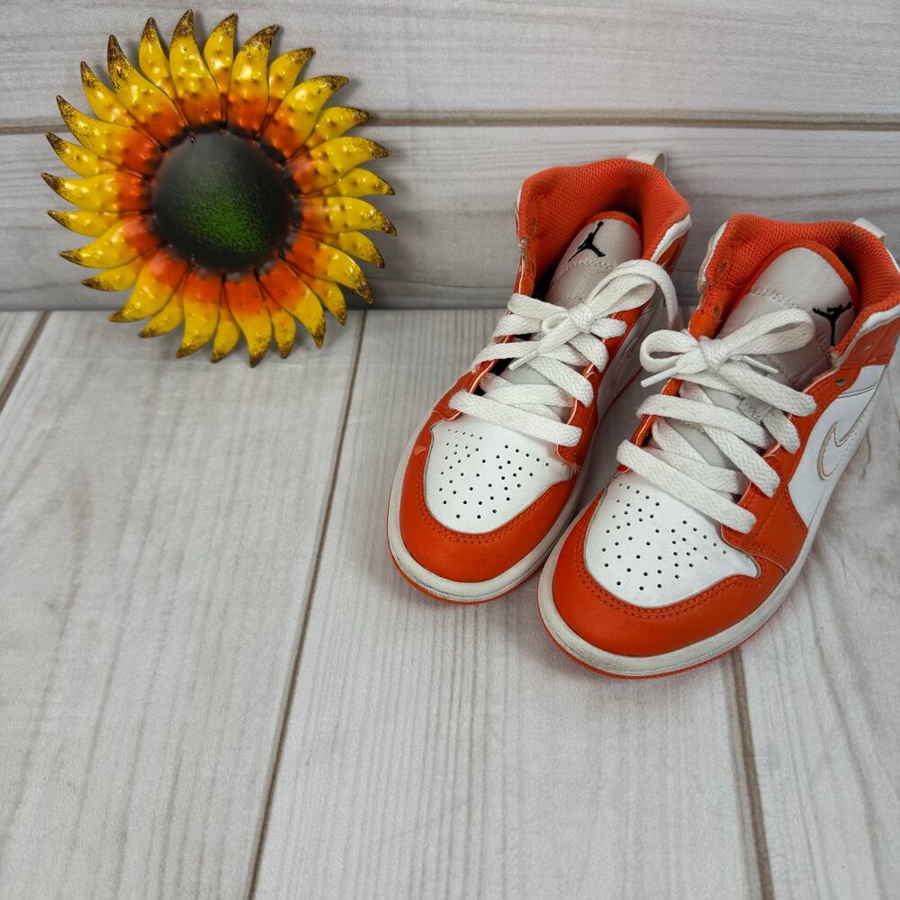 Nike Kids Air Jordan 1 Mid LE(GS) Electro Orange Sneakers 12C